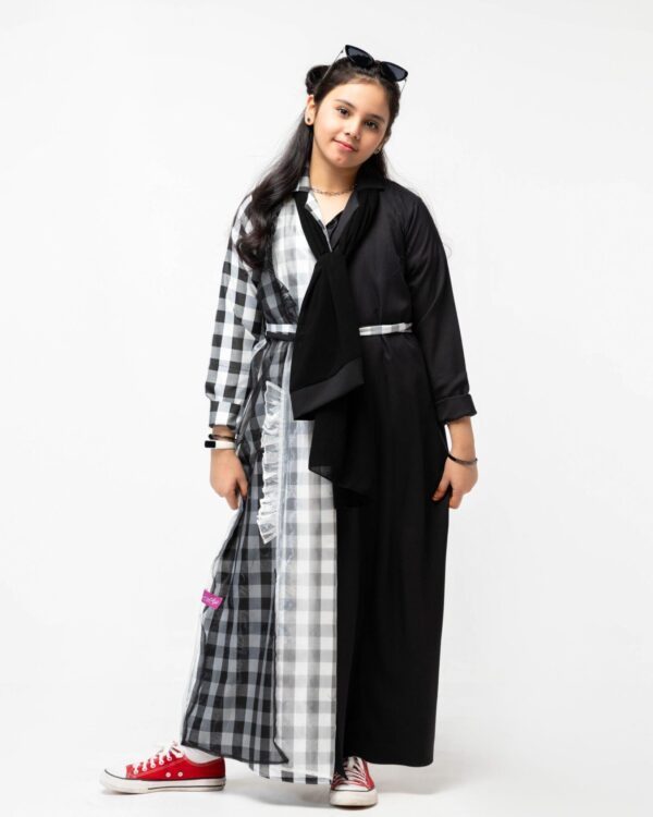 5-10086 عباية شيهانه كتان بنقشة كروهات