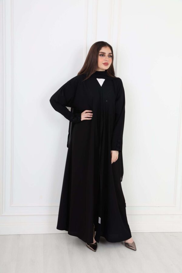 1-10045 عباية شيهانه باكمام مزينة بازرار