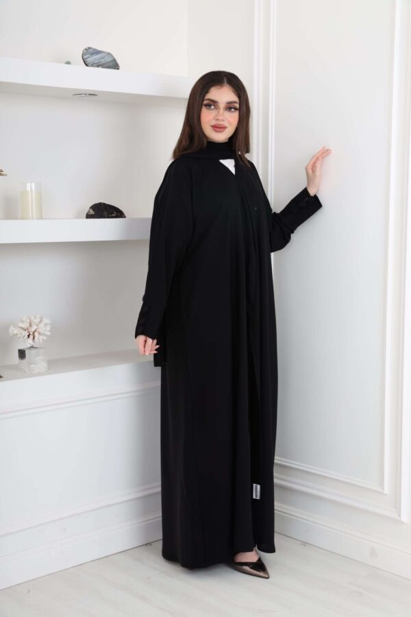 1-10045 عباية شيهانه باكمام مزينة بازرار