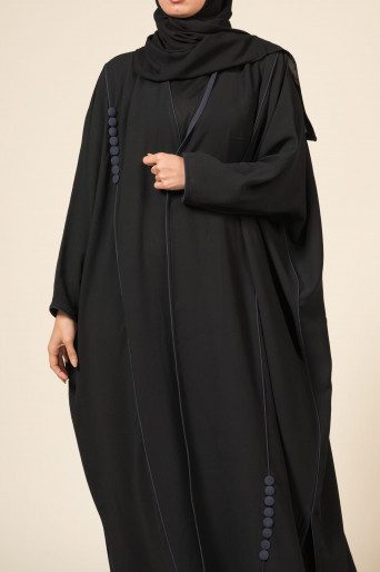 4-10028 عبايةشيهانه بشت بأزارير كحلي
