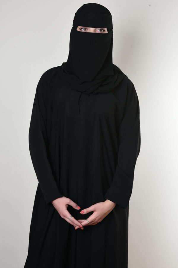 1-10043 عباية شيهانه سادة كم عادي مغلقة