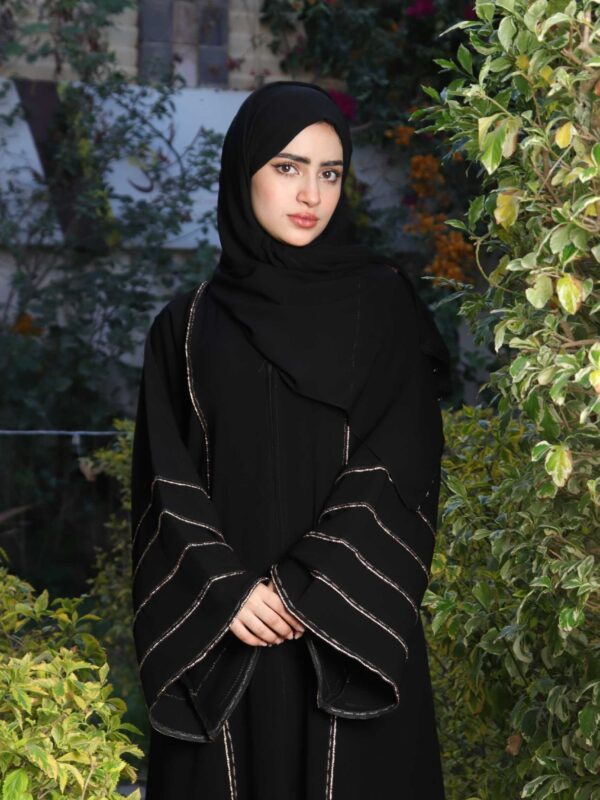 IMG_0342 (shihana.shop) 3-1303 عباية شيهانه مطرزة باللون الذهبي