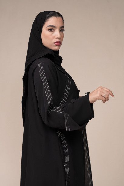 4-10027 عباية شيهانه جاكيت كريب بتحديد ابيض