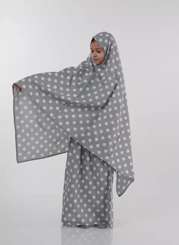 12-10170شرشف صلاة رمادي صغير بناتي