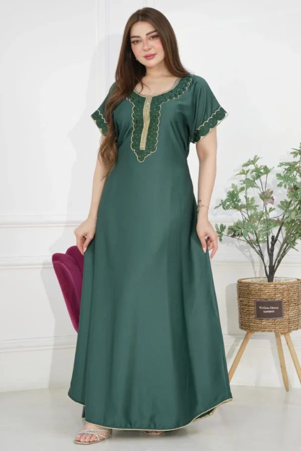 9-10191 جلابيه زيتي مطرزه تطريز كبيوتر من الامام