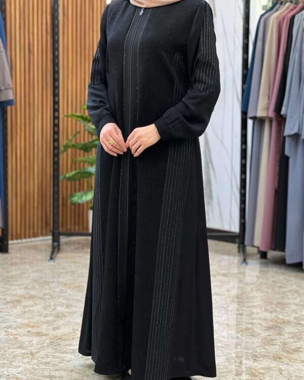 4-10242 عباية شيهانة عملية تطريز اسود