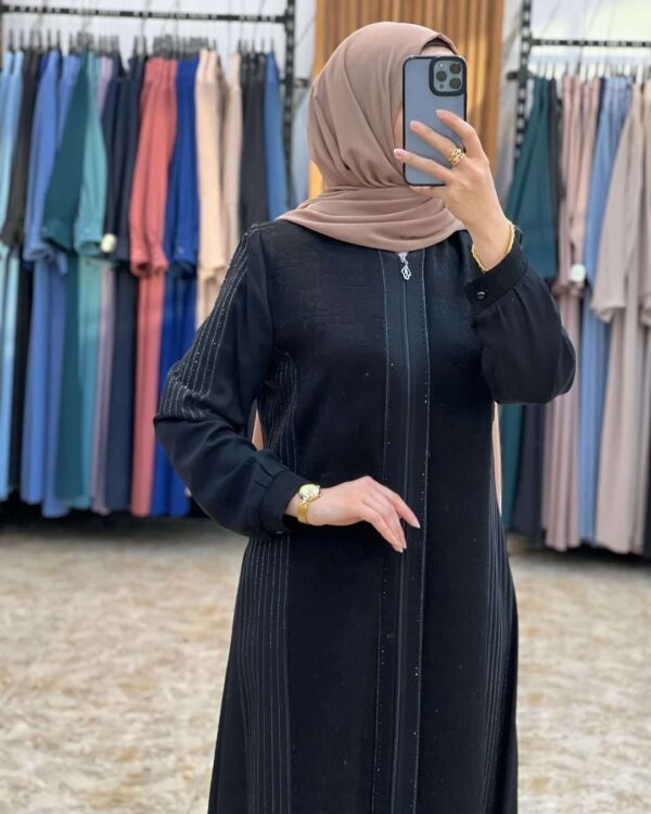 4-10242 عباية شيهانة عملية تطريز اسود