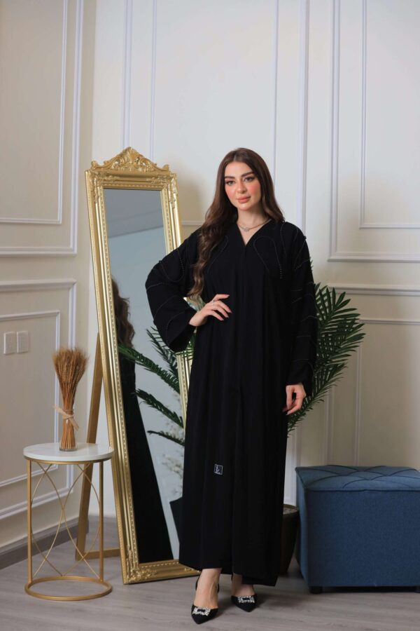 4S7A0390 2-10324 عباية شيهانه تطريز اسود من الكم