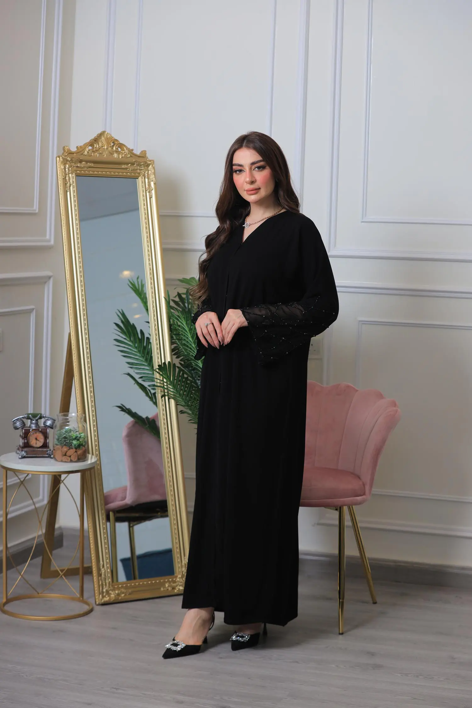 2-10297 عبايه شيهانه تطريز كم اسود