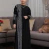 5-10358 عباية قماش ملكي شريط ملون لف