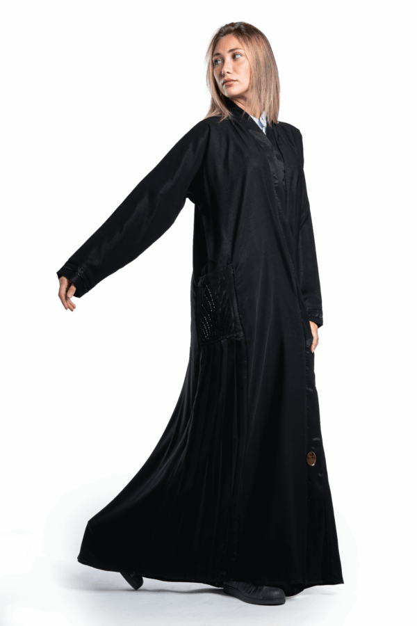 4-10368 عباية شيهانه عملية  مع جيوب