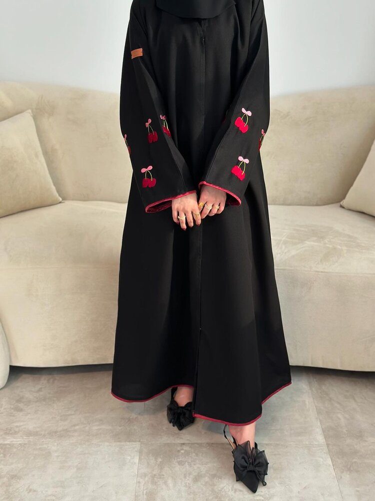 12-10436 عبايه شيهانه بتصميم انيق من الاكمام