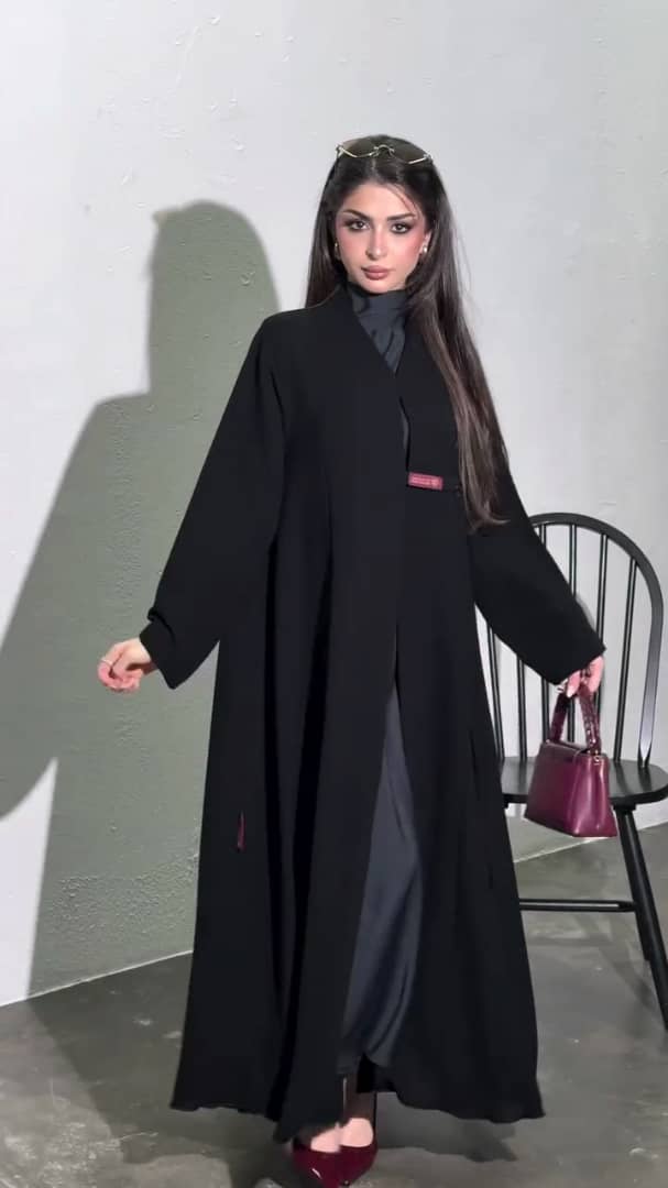 1-10481 عباية شيهانة ساده كلوش