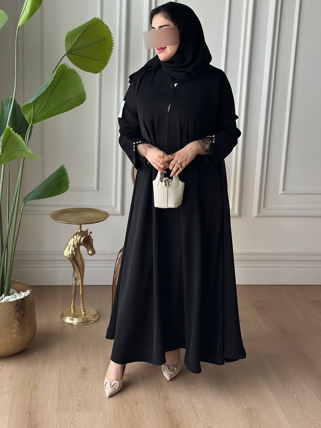 4-10495 عباية شيهانة عملية انيقه