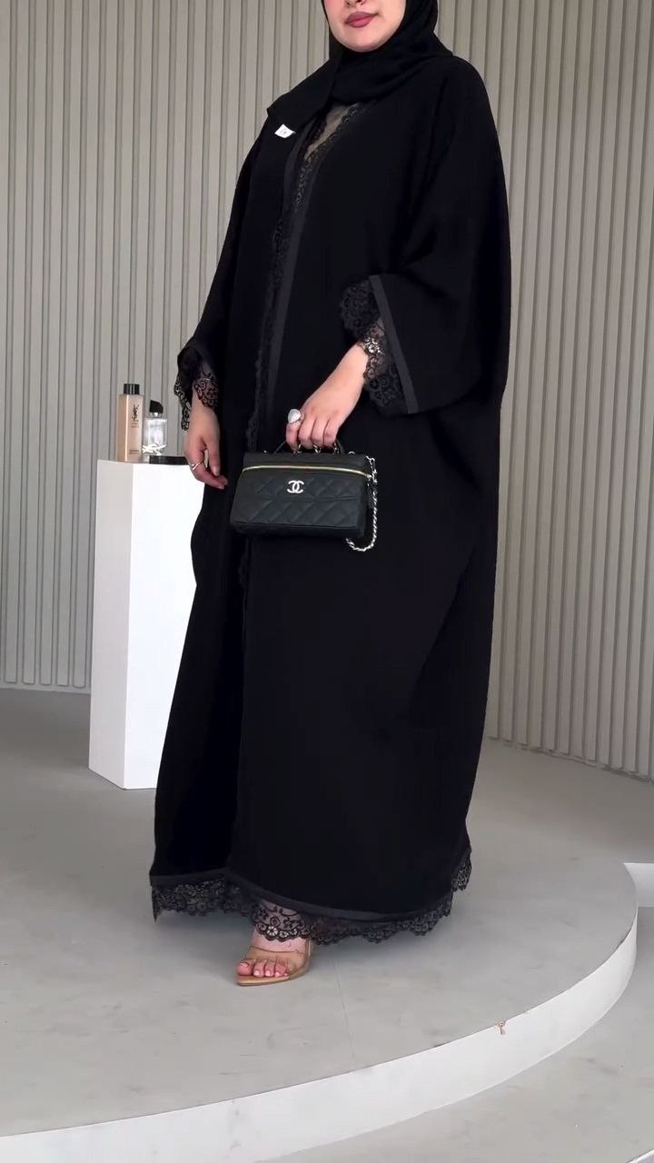 1-10833 عباية شيهانة انيقه